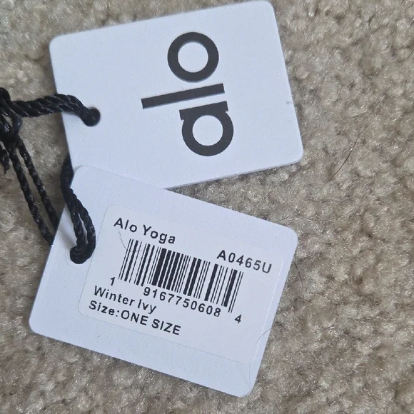 ALO Yoga Teal Green Belt Bag- Sling Waist Pack - Picture 2 of 3